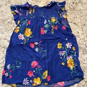 Old navy woman’s shirt